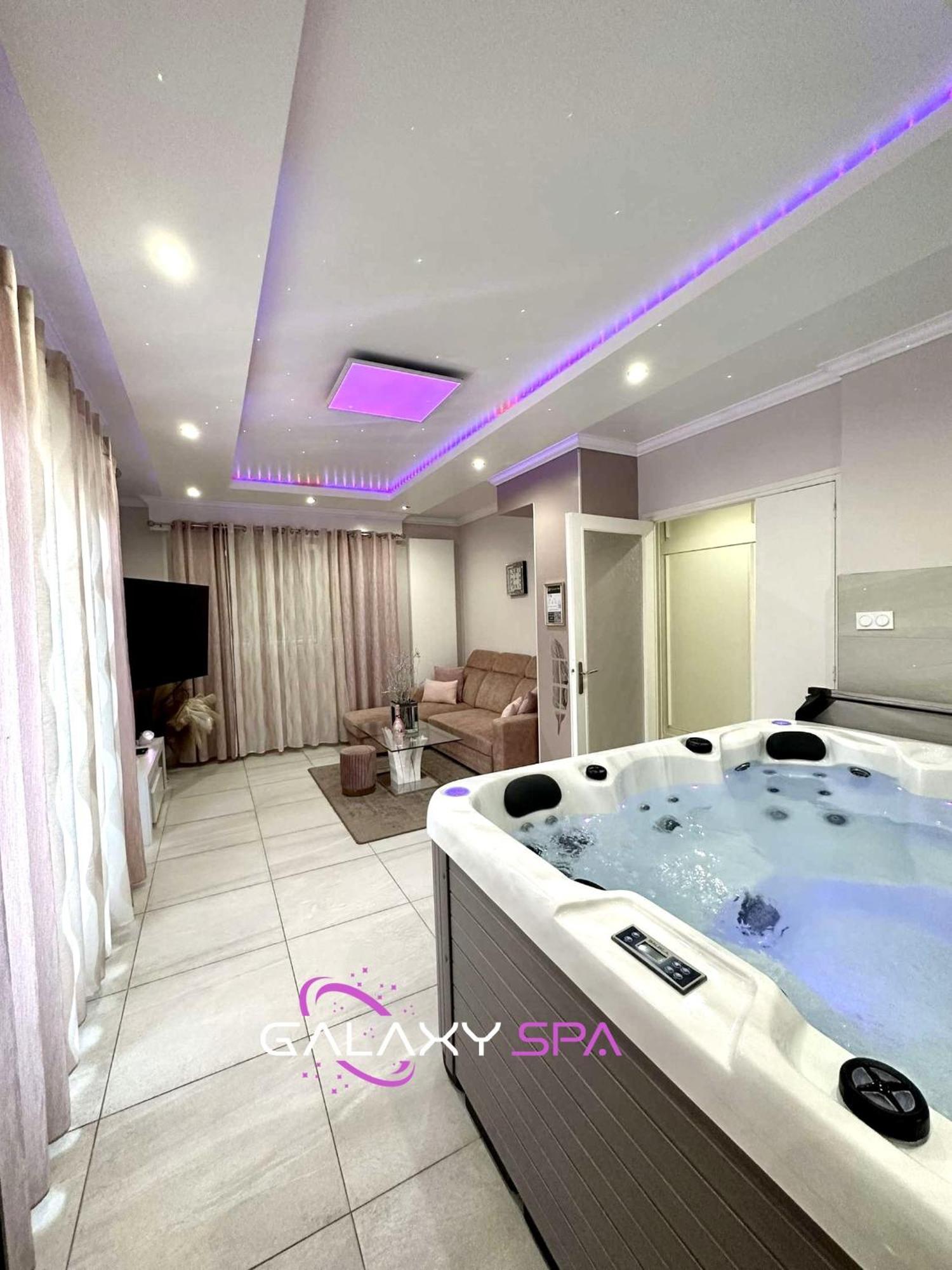 Galaxy Spa - Suite Venus Jacuzzi Et Sauna Privatif Champigneulles Exterior photo