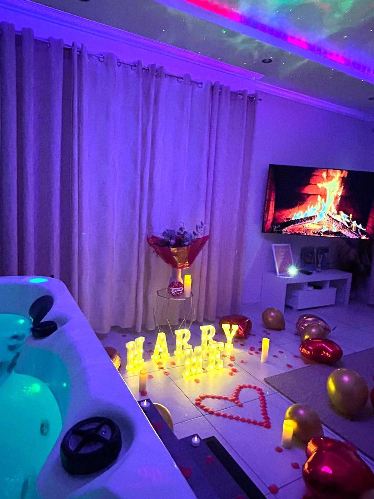 Galaxy Spa - Suite Venus Jacuzzi Et Sauna Privatif Champigneulles Exterior photo